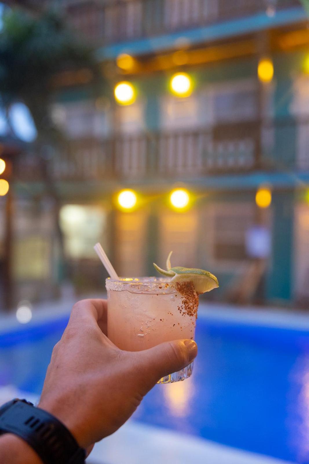 Ocean Tide Beach Resort San Pedro  Exteriér fotografie