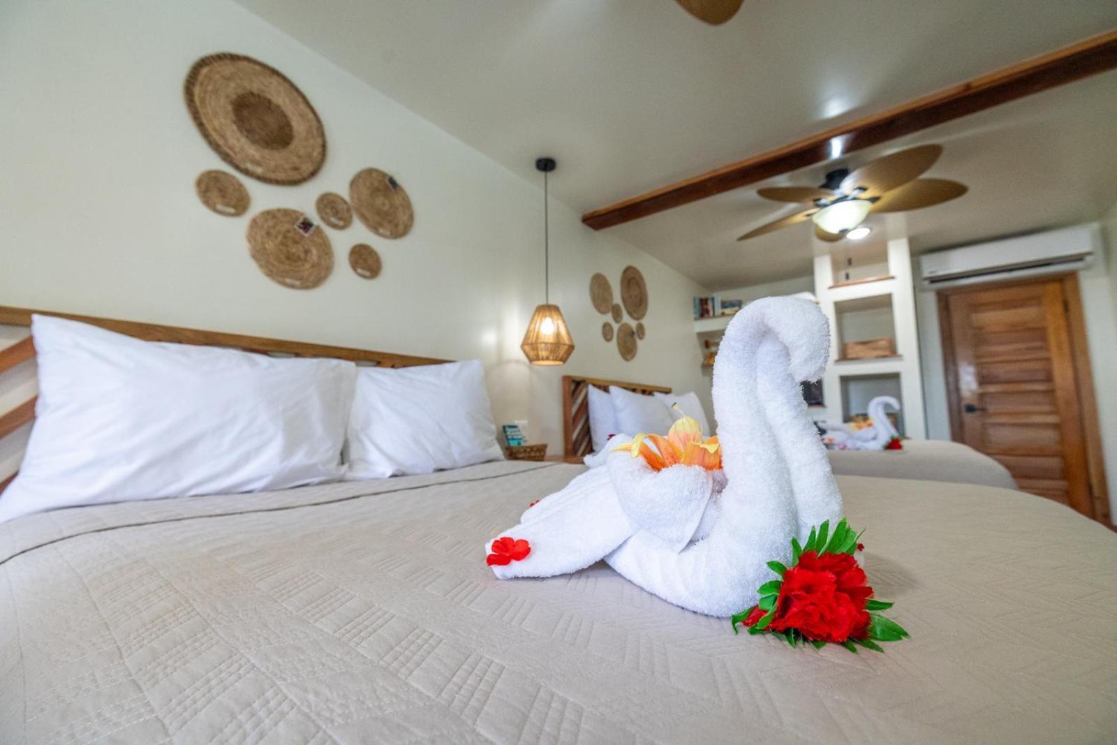 Ocean Tide Beach Resort San Pedro  Exteriér fotografie